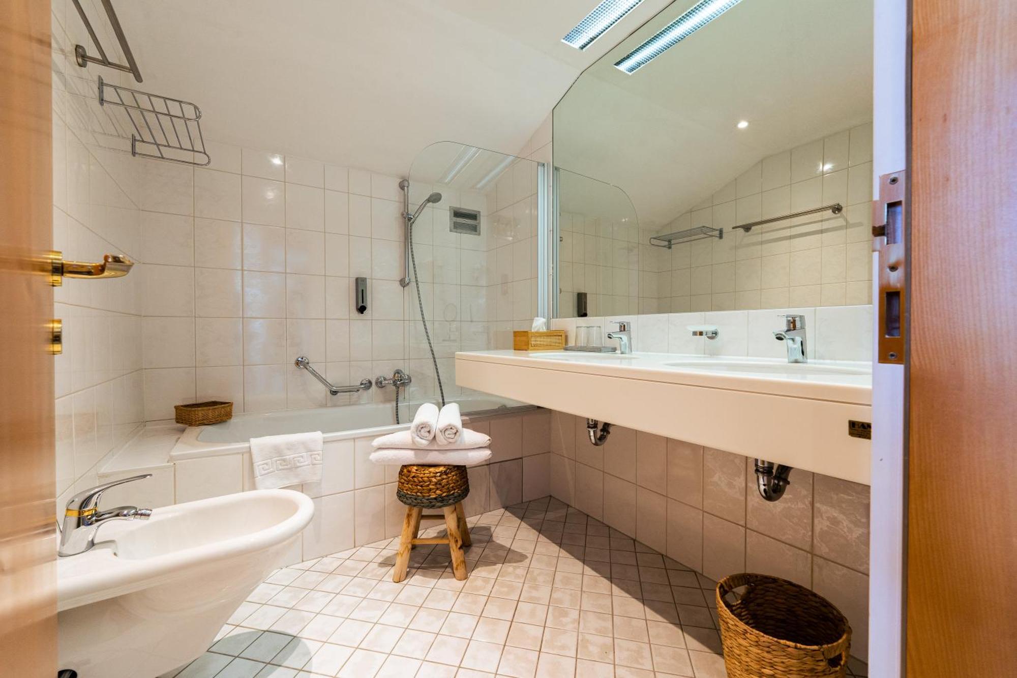 Boutique Hotel Olympia Seefeld in Tirol Eksteriør billede