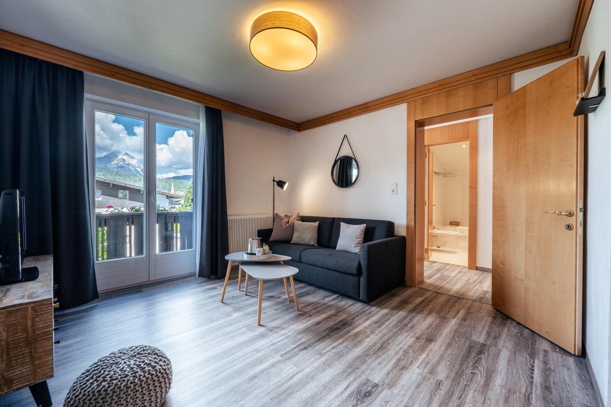 Boutique Hotel Olympia Seefeld in Tirol Eksteriør billede