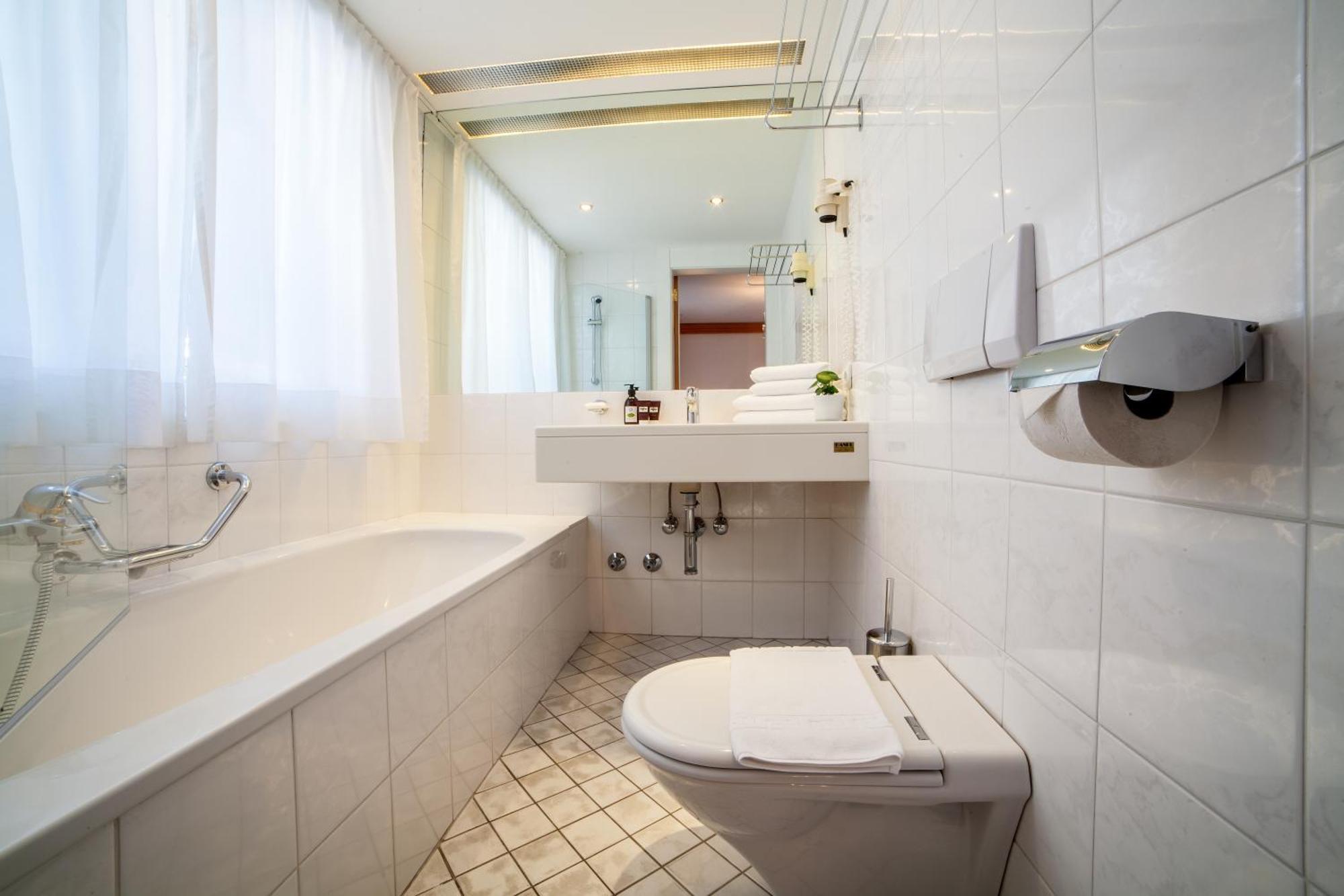 Boutique Hotel Olympia Seefeld in Tirol Eksteriør billede